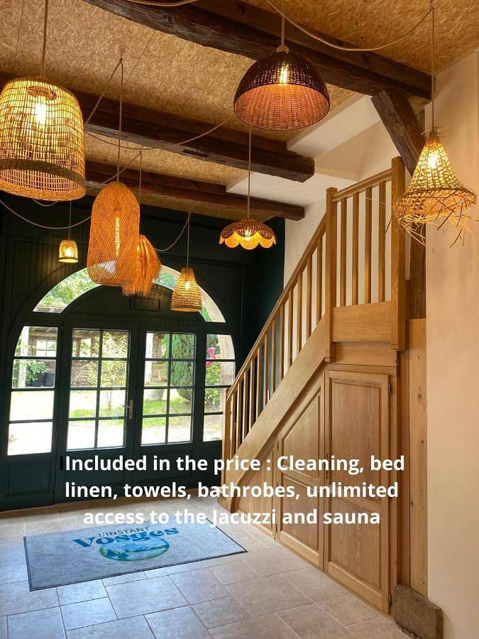 Maison de campagne pour 10 personnes, avec jardin ainsi que sauna et jacuzzi, adapté aux familles