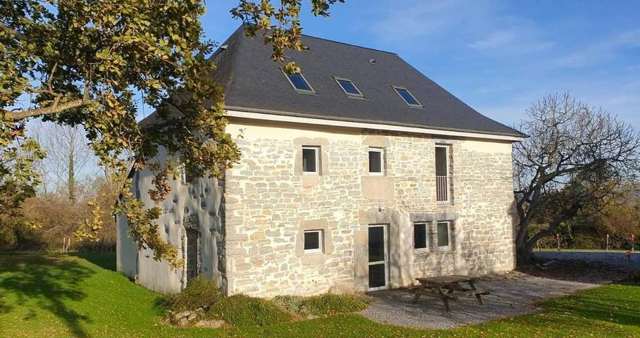 Location de vacances pour 10 personnes, avec jardin à Lys (homonymie) - 4