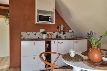 Gîte pour 2 personnes, avec jardin ainsi que terrasse et jacuzzi à Saint-Quay-Perros