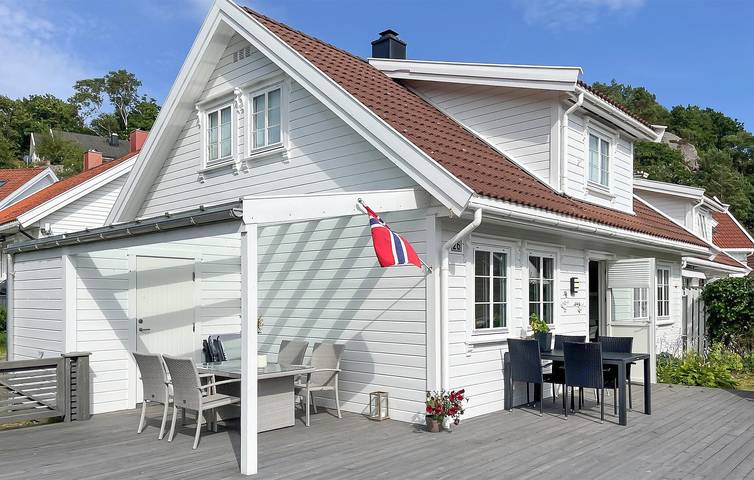 Ferienhaus für 10 Personen, mit Terrasse und Garten