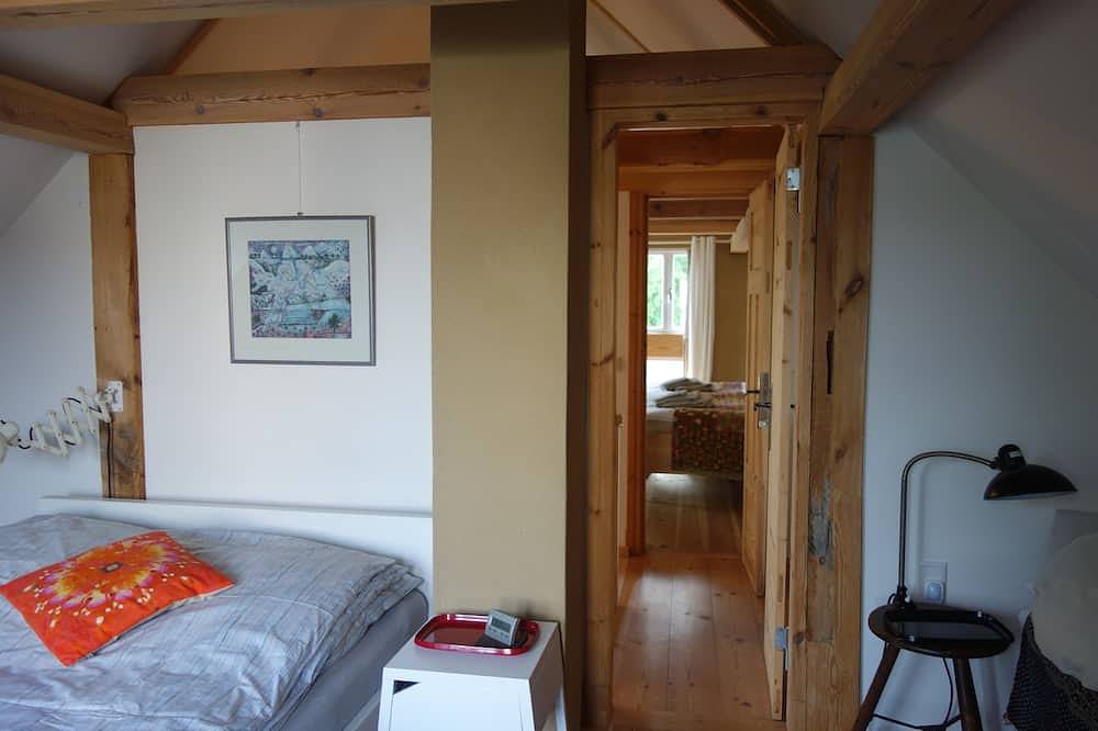 Gemütliches Ferienhaus in traumhafter Lage direkt am Fluss mit schönem Garten in Neuhardenberg, Märkische Schweiz-Oderland