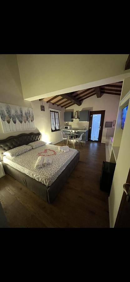 Location de vacances pour 2 personnes, avec jacuzzi et piscine dans La Storta - 4