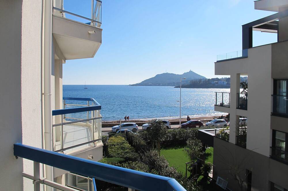 Ganze Wohnung, Très beau 2 pièces climatisé, tout équipé avec vue mer et garage in Agay, Saint-Raphaël