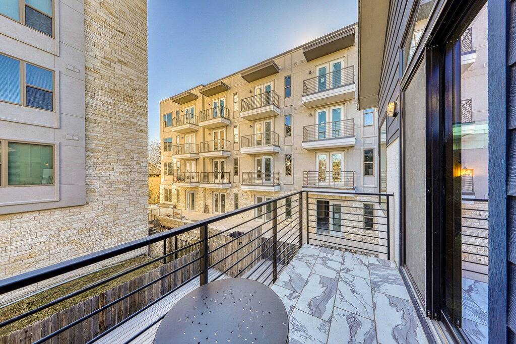 Ganze Wohnung, Familienfreundliche Wohnung, in der Nähe der Innenstadt, geschlossenen Hof und Hunde ok! in Austin, Travis County