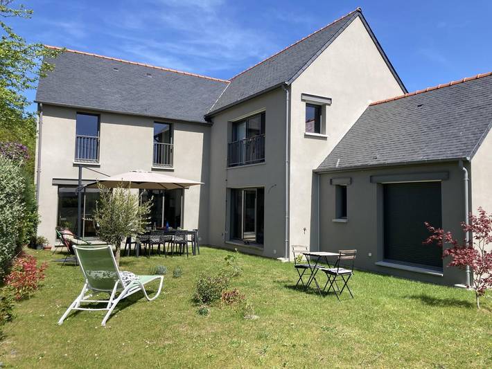 Gîte pour 6 personnes, avec jardin à Saint-Lunaire