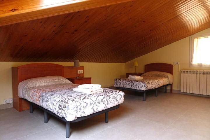 Gîte pour 4 personnes, avec balcon et vue à Tremp - 2