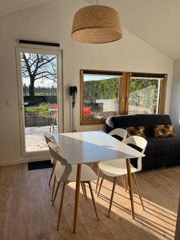 Location de vacances pour 4 personnes, avec jardin et terrasse à Brégnier-Cordon