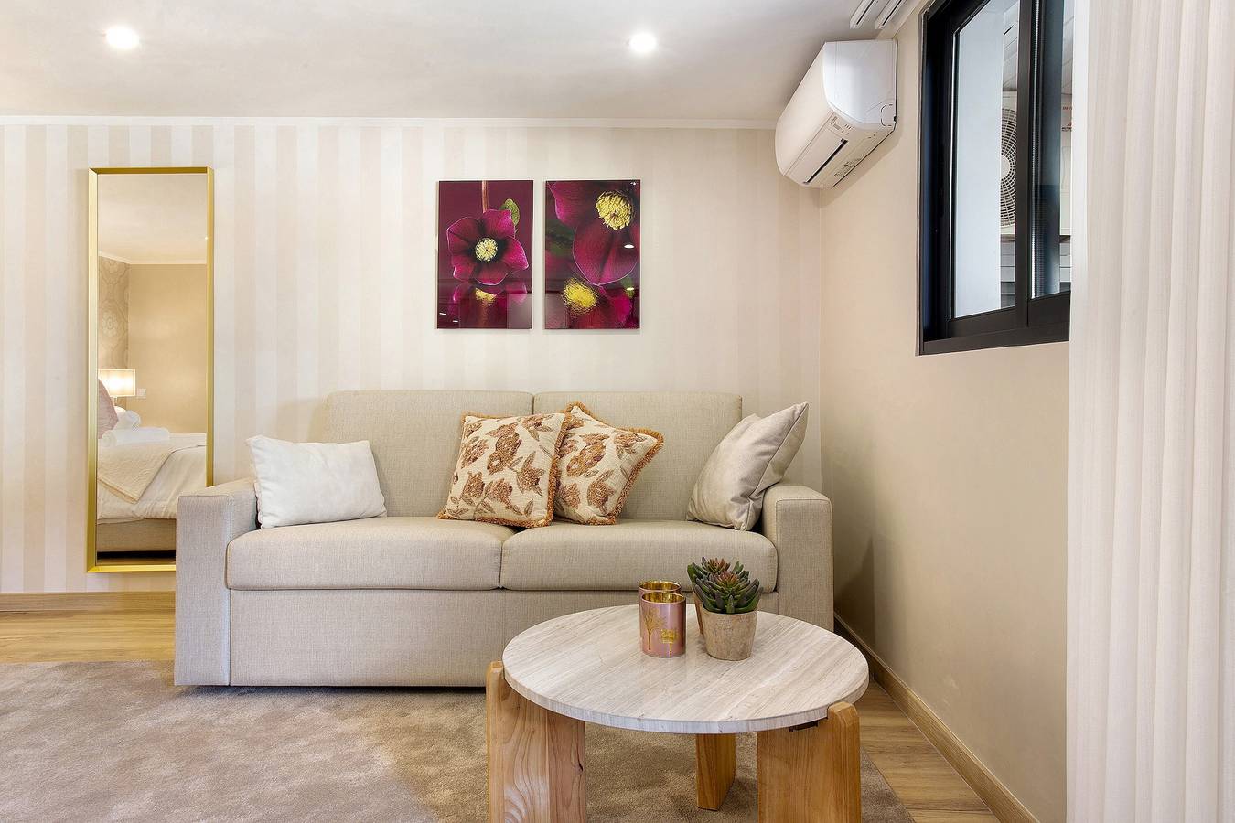 Entire studio, Studio 'Idalina's Place Funchal' with Mountain View, Wi-Fi and Air Conditioning in Imaculado Coração de Maria, Madeira