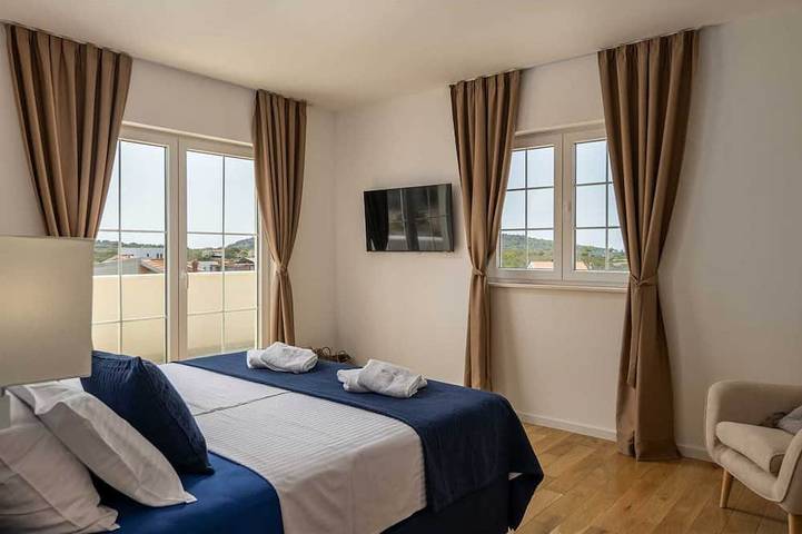 Villa pour 8 personnes, avec jardin à Jezera - 2