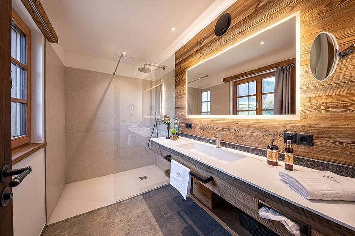 Ferienhaus für 4 Personen, mit Balkon und Whirlpool sowie Sauna und Garten im Chiemgau - 4