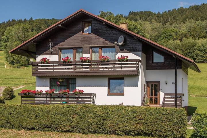 Dom gościnny dla 5 osób, z Balkon i Taras oraz Ogród i Widok w Paseky nad Jizerou
