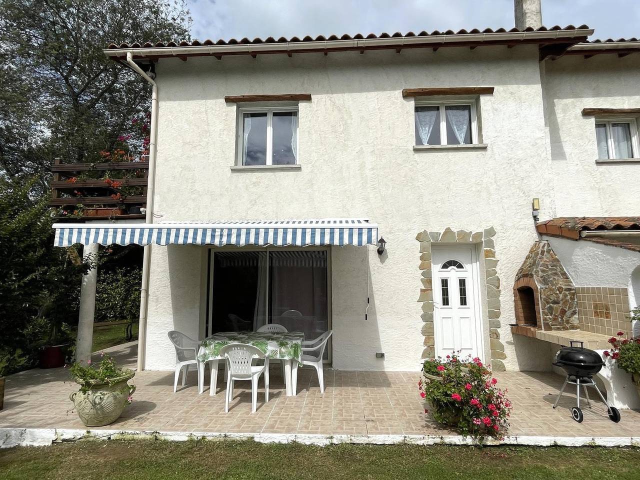 Baserian in Saint-Pé-de-Léren, Béarn