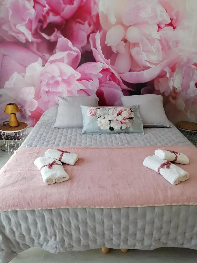 Chambre d’hôte pour 2 personnes, avec jardin ainsi que piscine et vue - 1
