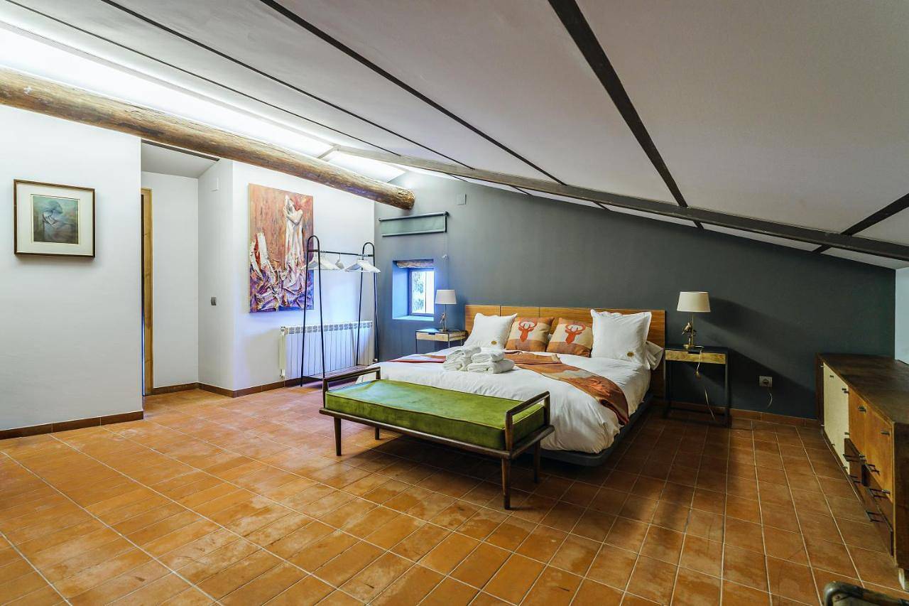 Masia de Queralt Luxury Casa Rural Spa y Vistas in Plans d'El Sió, Provincia de Lleida