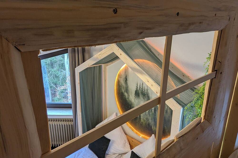 Ganze Wohnung, Baumhaus Suite - Familienfreundlich mit Spielecke und einzigartigem Stockbett in Schönau a.d.Brend, Rhön-Bayern