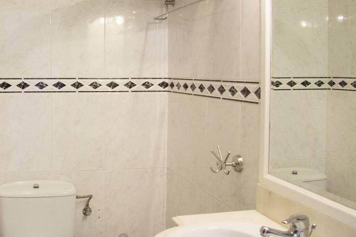 Ganze Wohnung, Neu Typische und helle Wohnung in Campo Grande, Lissabon in Lumiar, Costa de Lisboa