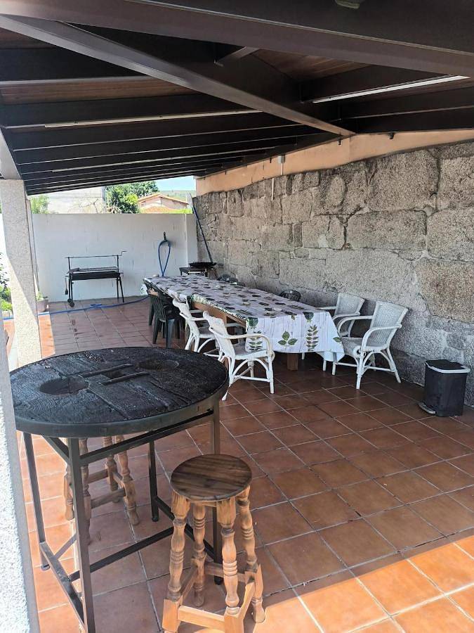 Casa rural para 14 personas, con Terraza además de Jardín y Piscina en Baltar (desambiguación) - 3