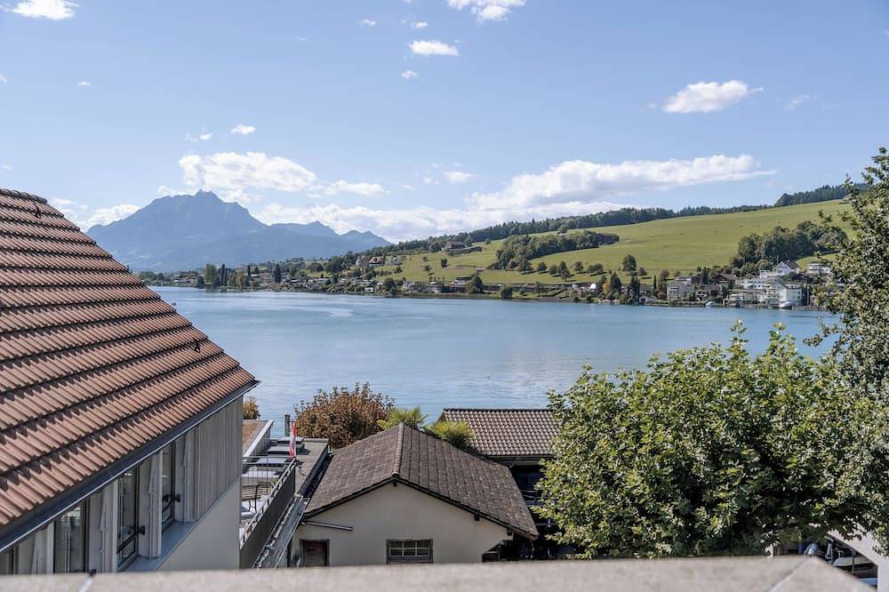 Apartamento entero, Soluna Stay | Lakefront Penthouse | Pilatus & Rigi view | Lucerne | Swiss Alps in Küssnacht am Rigi, Lago de los Cuatro Cantones