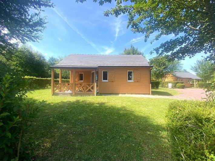 Camping pour 2 personnes, avec Terrasse et Jardin dans Orne
