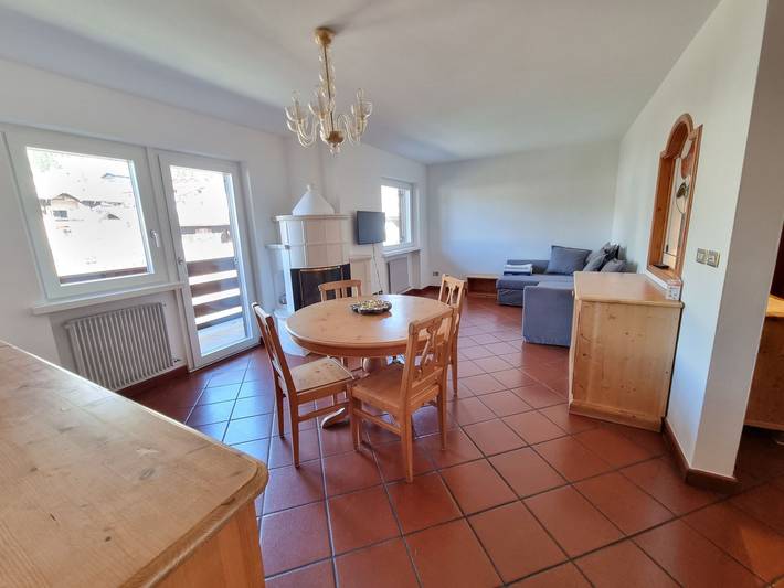 Ganze Ferienwohnung, Ferienwohnung für 8 Personen mit Terrasse in Campitello di Fassa, Dolomiti Superski