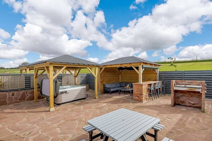 Ferienhaus für 8 Personen, mit Whirlpool und Garten, mit Haustier - 1