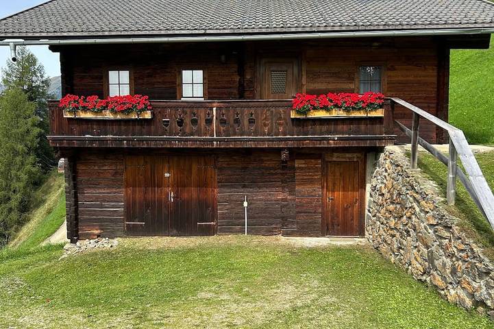 Blockhütte für 4 Personen, mit Balkon - 1