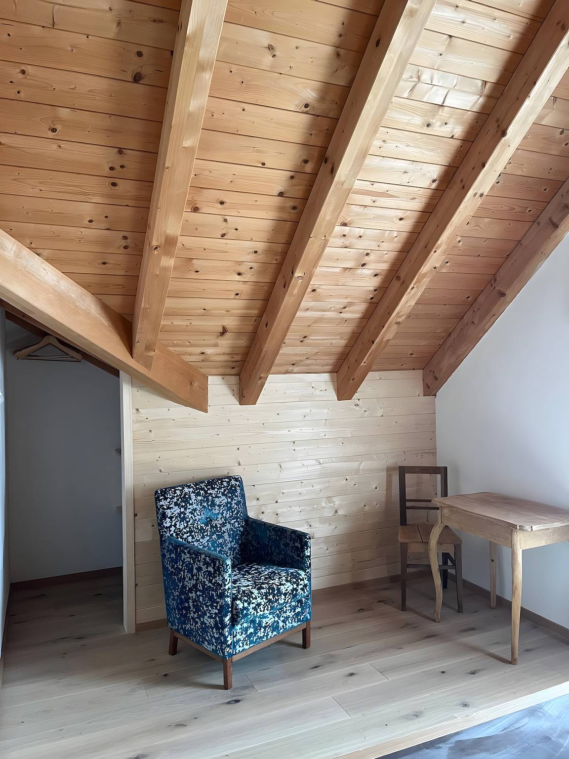 Apartamento entero, Apartamento 'Maria' con terraza privada y Wi-Fi in San Vigilio di Marebbe, Marebbe