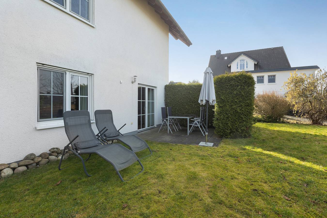 Ganze Wohnung, Ferienwohnung Dora, 72 m² mit privater Terrasse, Gemeinschaftsgarten und Wlan in Medebach, Hochsauerlandkreis