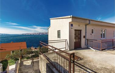 Ferienwohnung für 7 Personen, mit Terrasse, kinderfreundlich in Senj
