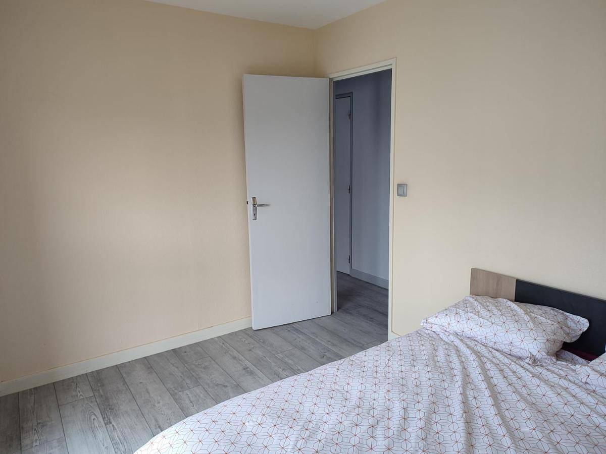 Appartement entier, Two-Bedroom Apartment in Creil, Oise