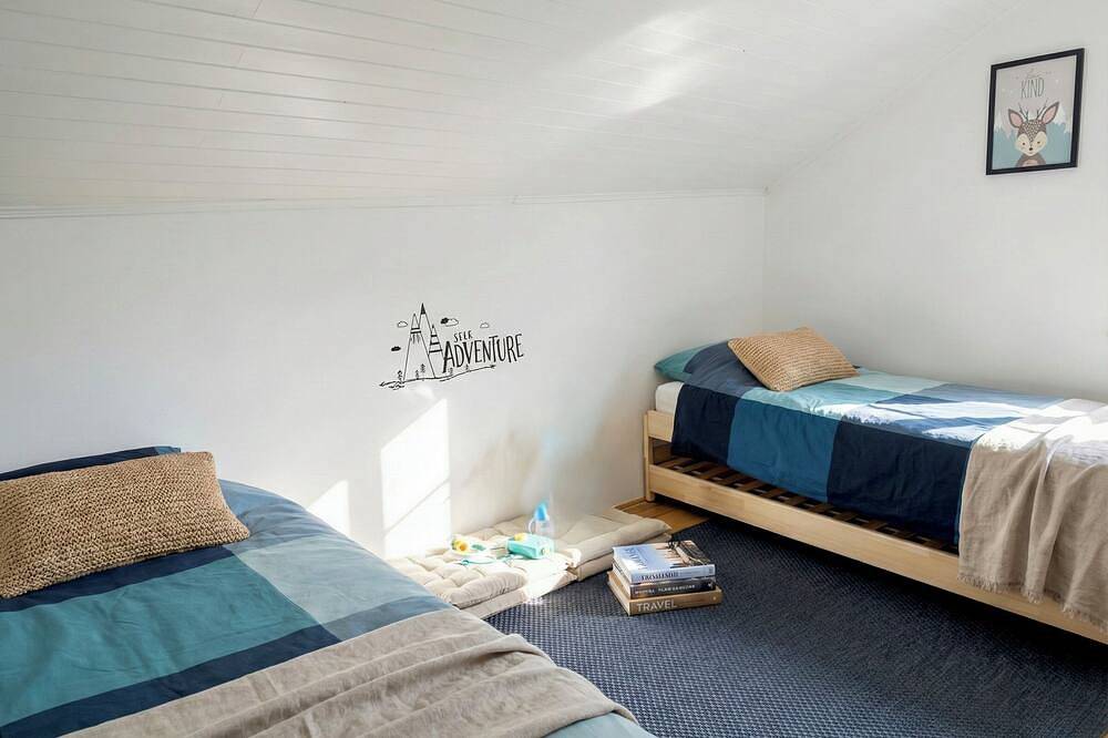 Charming house for 6 people.  Vénosc - Terrace with mountain view, access to Les 2 Alpes in Vénosc, Les Deux Alpes