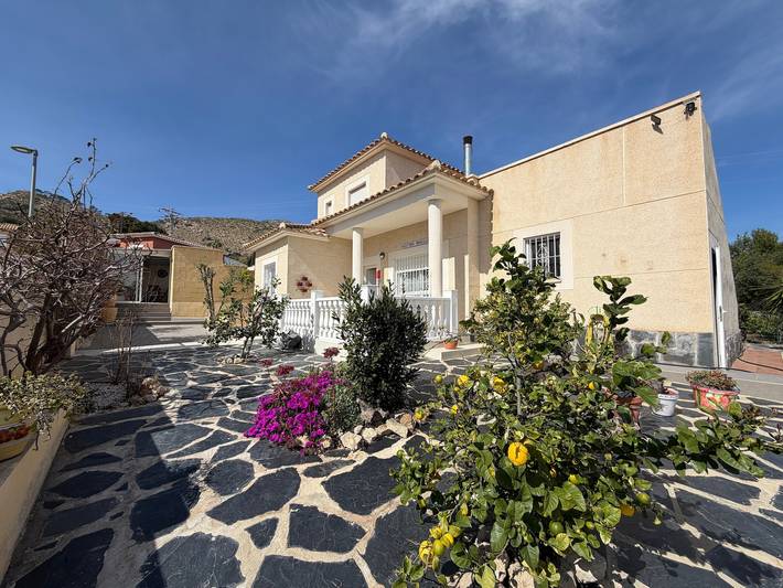Villa Leviosa in ruhiger Lage mit privatem Pool! in Aigües, Costa Blanca