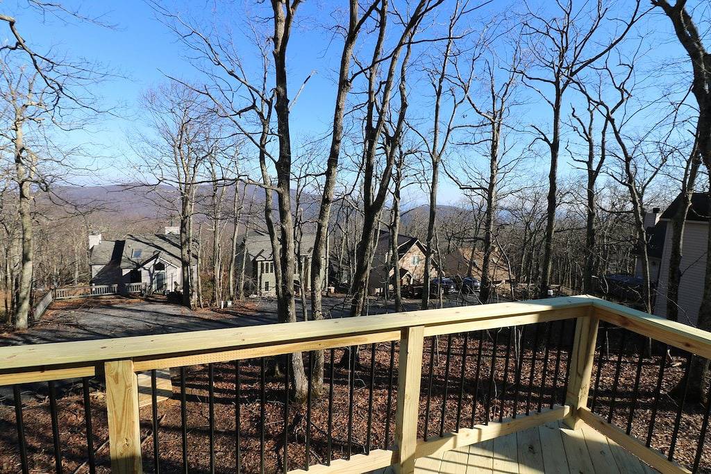 Neu renoviertes 3Br / 2Ba-Ski-Chalet an der Tyro-Piste, inklusive Gästekarten für Mitglieder in Wintergreen, Nelson County