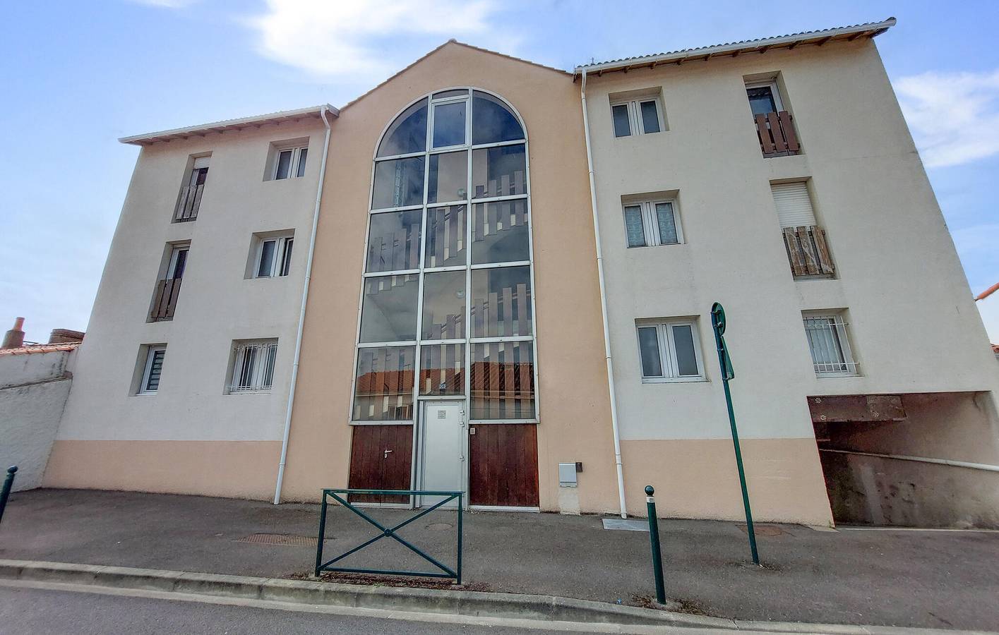 Apartamento vacacional entero, Apartamento junto a la playa con aparcamiento, congelador y microondas in Les Sables-d'Olonne, Valle del Loira
