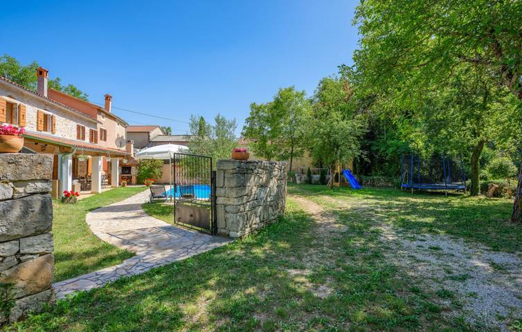 Villa Katarina in Mrkoči  - Haus für 8-10 Personen in Gračišće, Zentralistrien