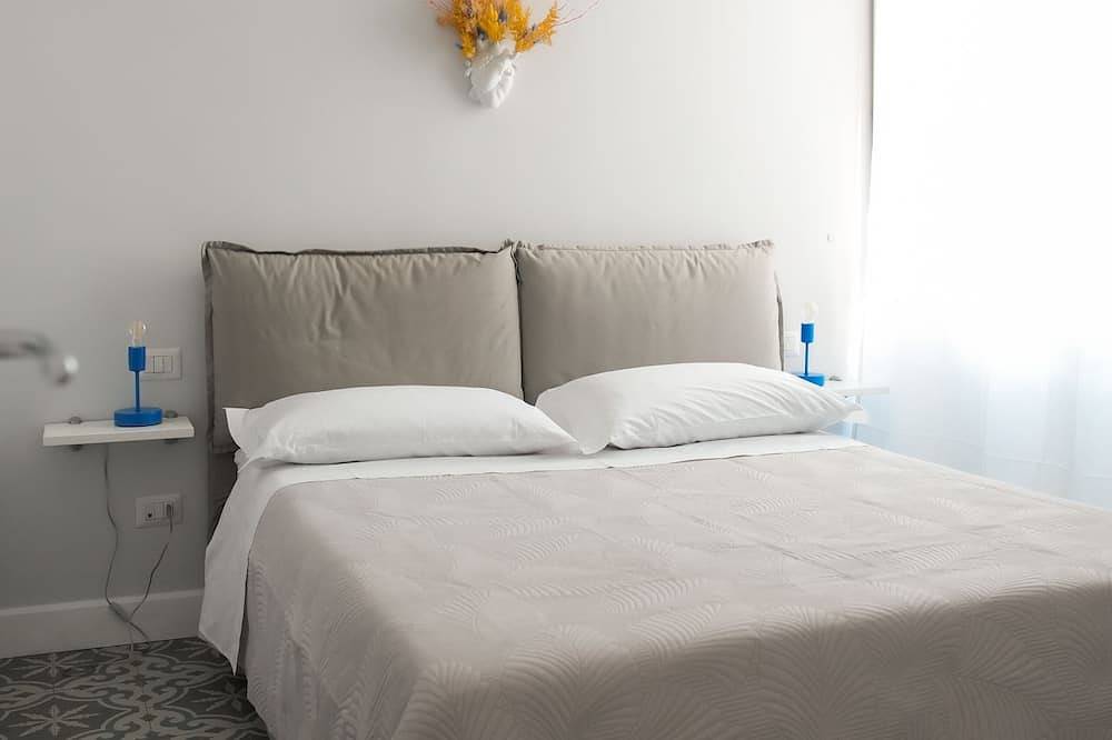 Entire apartment, Maculata House in Torre del Greco, Vesuvio National Park