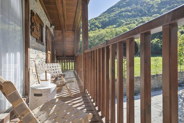Appartement entier, Appartement de vacances pour 8 personnes avec balcon in Naut Aran, Baqueira Beret