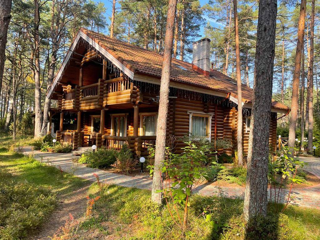 Okka Holiday Home in Lake Pskov