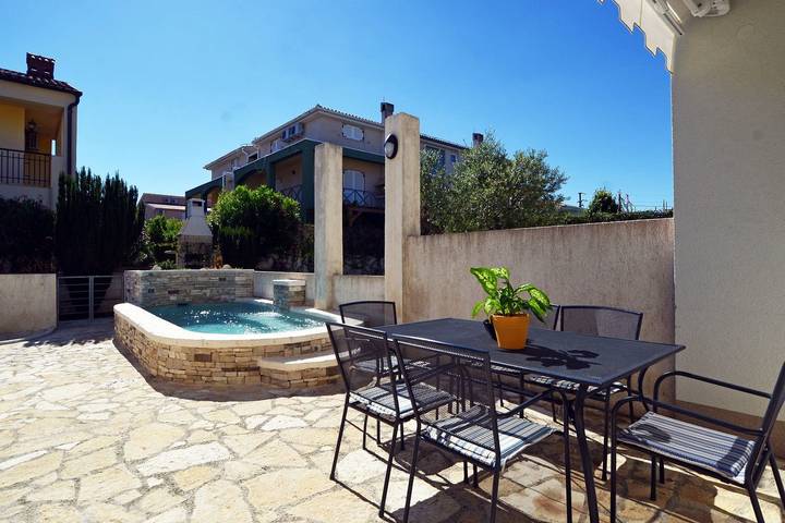 Ferienhaus für 12 Personen, mit Pool und Garten sowie Terrasse, mit Haustier in Medulin - 3