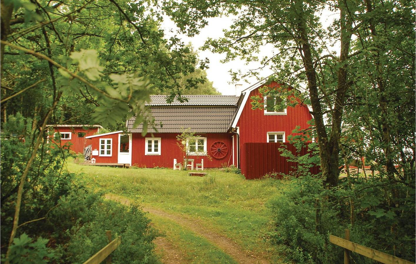 Ferienhaus für 8 Personen mit Garten in Vallen, Västergötland