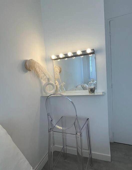 Location de vacances pour 5 personnes, avec jardin et terrasse à Bouafle