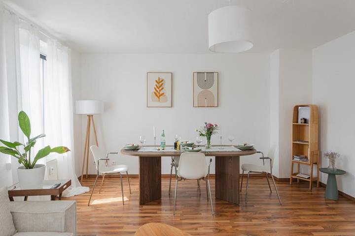 Apartamento para 4 personas, con Balcón y Jardín además de Sauna y Vistas en Dessau