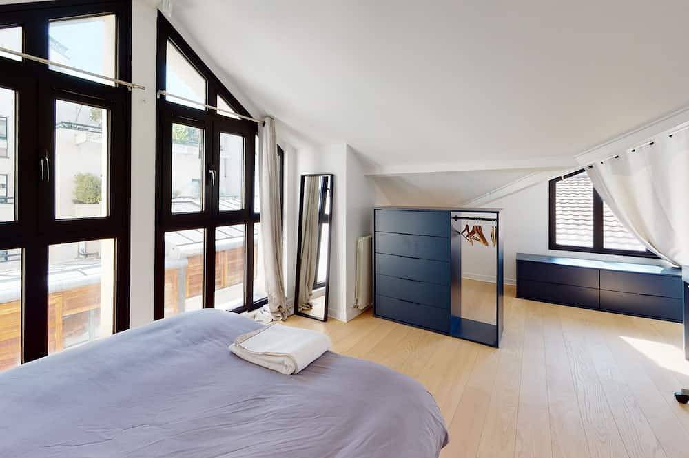 Entire apartment, Stunning and Luxurious 3Br Loft 5min Paris in Boulogne Heart in Boulogne-Billancourt, Hauts-de-Seine