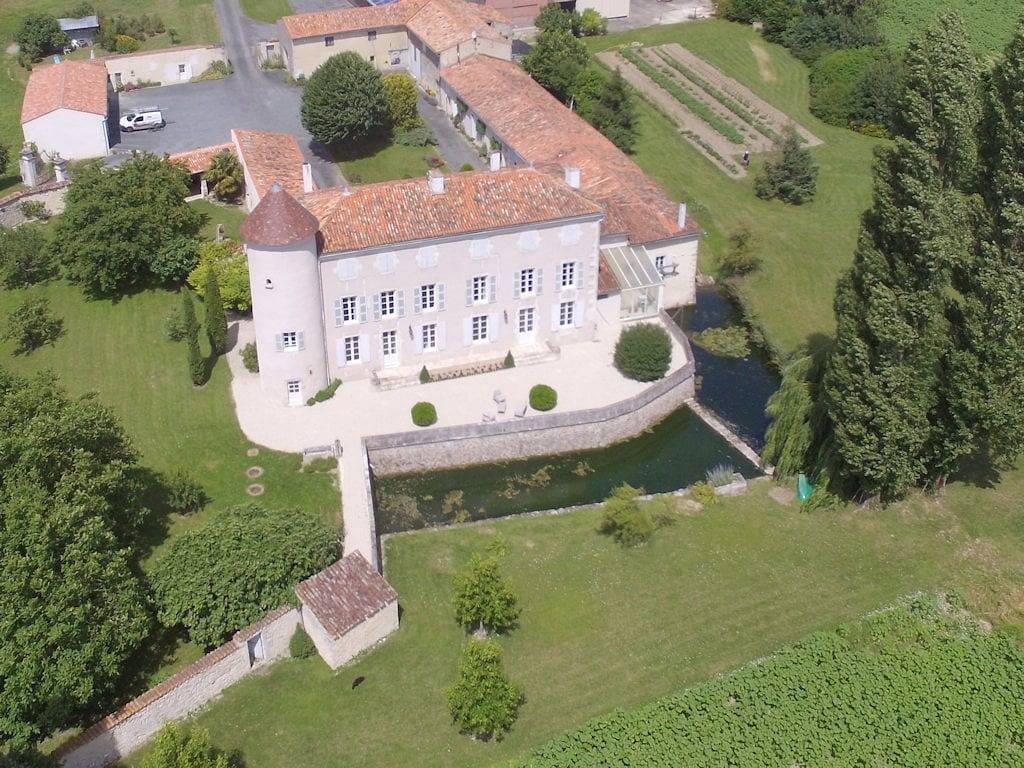 Château d'Annezay - Suite médiévale in Annezay, Région de Saint-Jean-d'Angély
