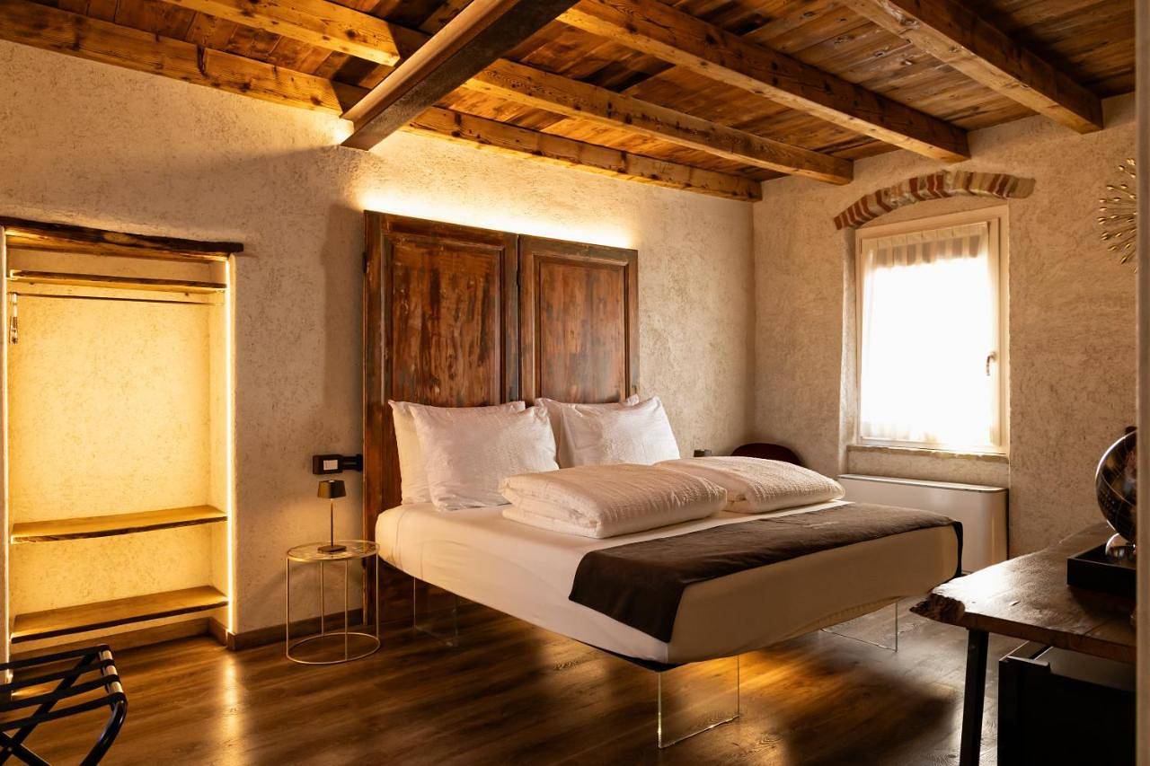 Domus Mea Suites in Caprino Veronese, Garda Bergen
