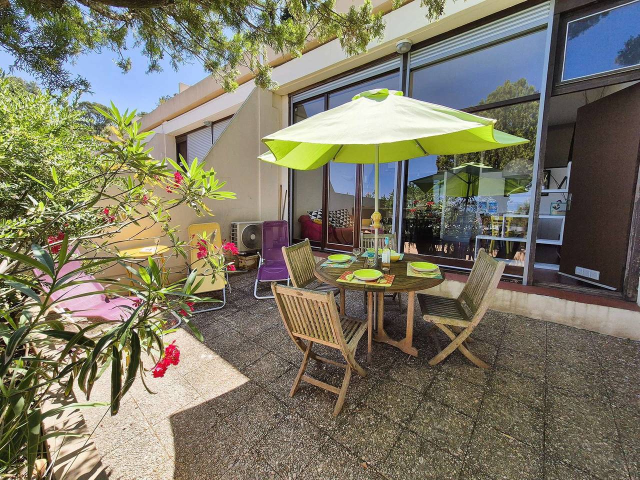 Ganze Ferienwohnung, Ferienwohnung für 5 Personen mit Pool in Saint-Mandrier-sur-Mer, Toulon Region