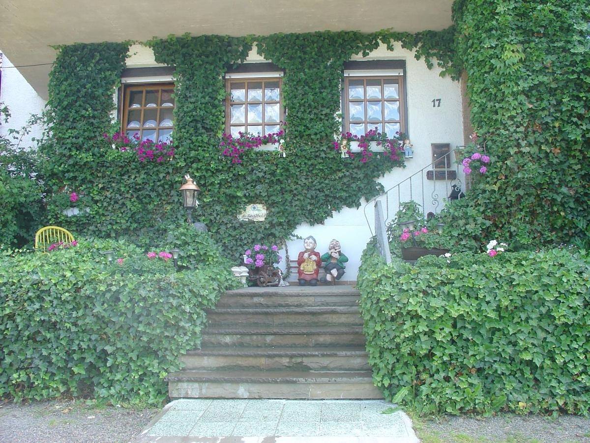 Ganze Wohnung, Two-Bedroom Apartment with Terrace in Lindlar, Oberbergischer Kreis