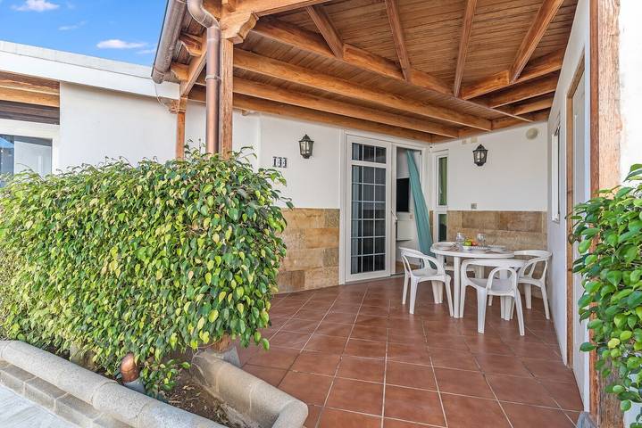 Entire apartment, Home2Book Terrace&Pool Apartment Playa del Inglés in Maspalomas, San Bartolomé de Tirajana