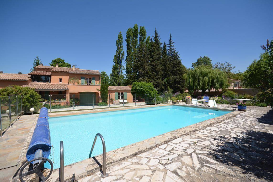 Apartamento vacacional entero, Studio "Le Passet" on the ski slope in Malaucène, Parque natural regional del Mont Ventoux