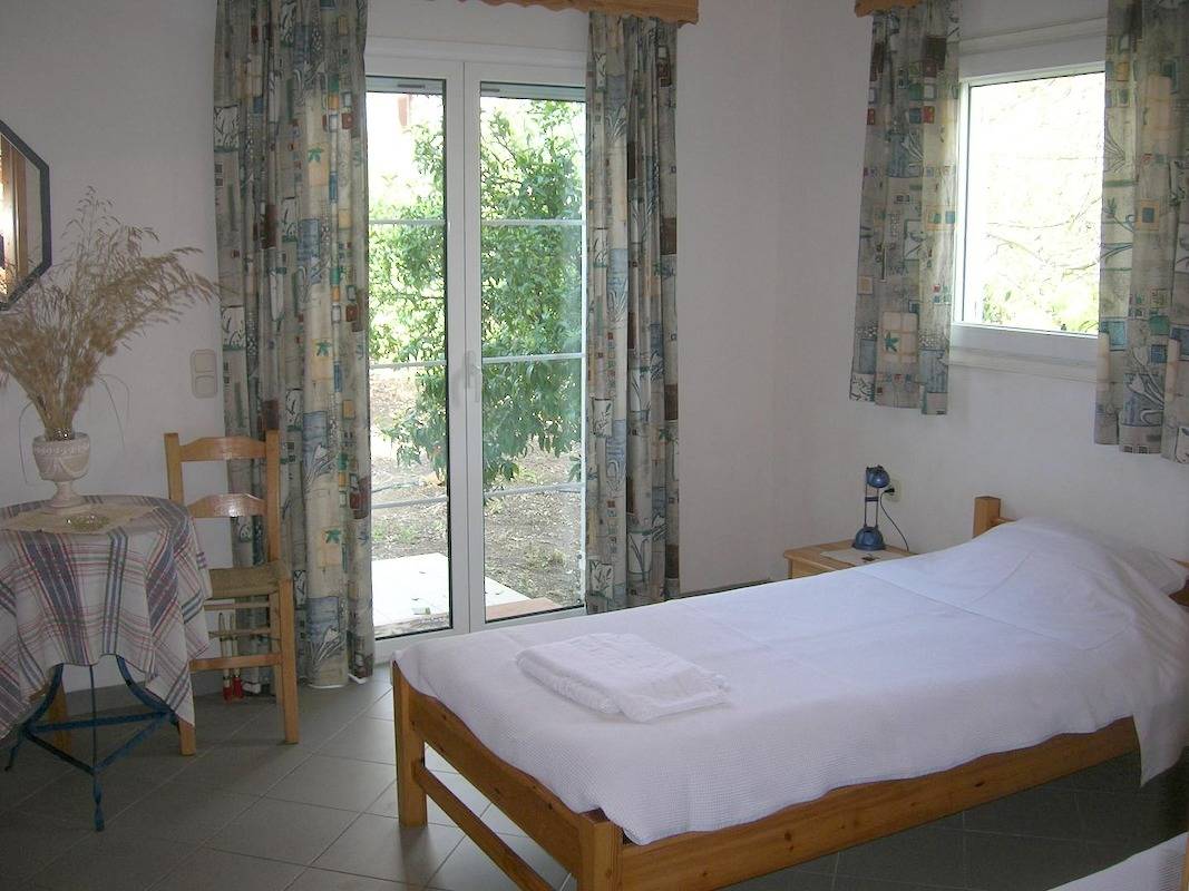 Ruhig gelegen, inmitten eines Olivenhains, nah zum Strand, Wifi | Ferienhaus Ilia, Peloponnes in Golf von Kyparissia